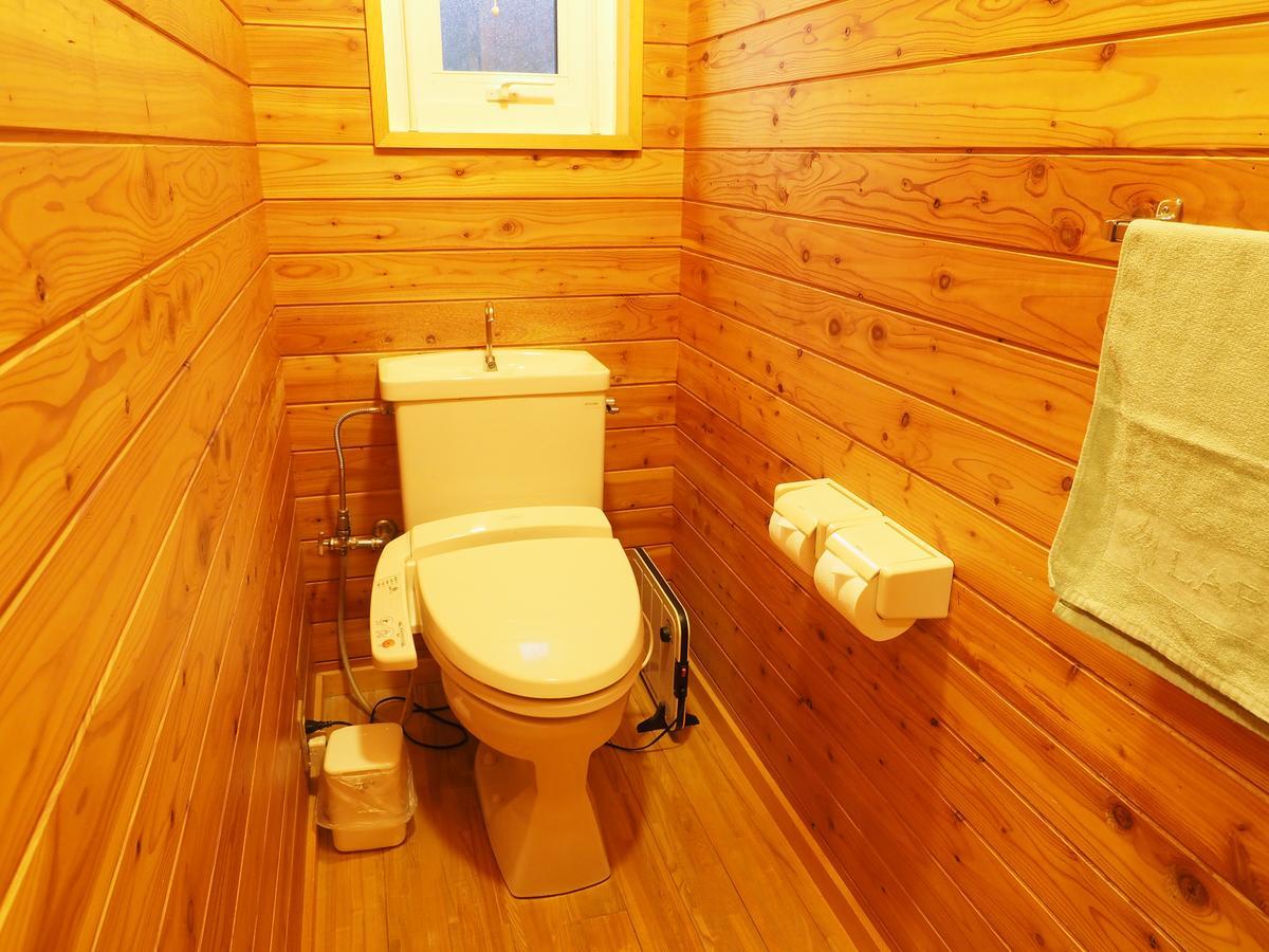 Log Hotel Larch Lake Kanayama Minamifurano Δωμάτιο φωτογραφία