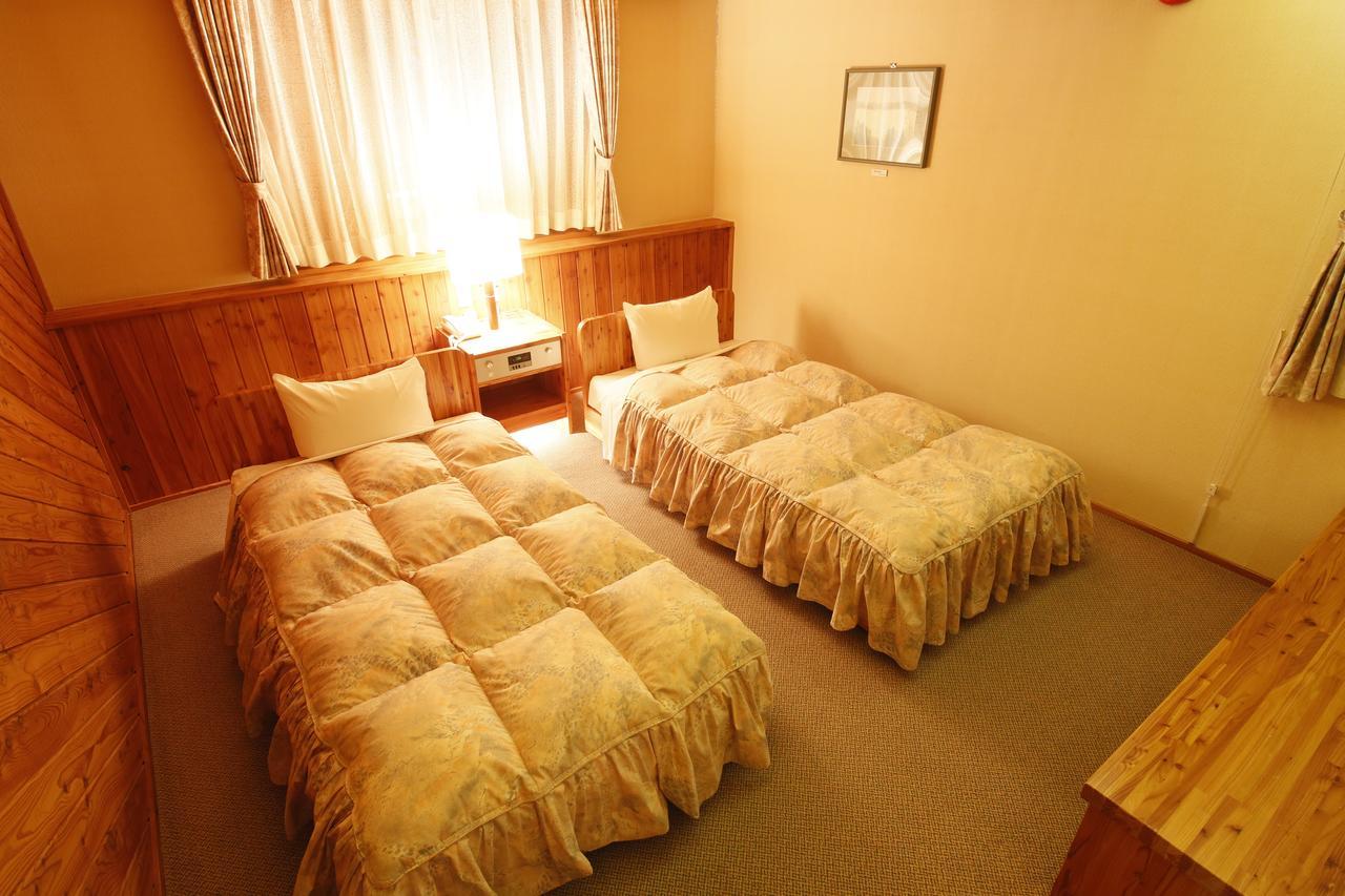 Log Hotel Larch Lake Kanayama Minamifurano Δωμάτιο φωτογραφία