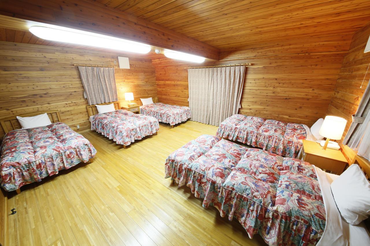 Log Hotel Larch Lake Kanayama Minamifurano Δωμάτιο φωτογραφία