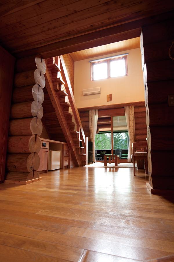 Log Hotel Larch Lake Kanayama Minamifurano Δωμάτιο φωτογραφία