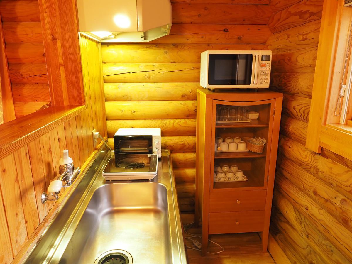 Log Hotel Larch Lake Kanayama Minamifurano Δωμάτιο φωτογραφία
