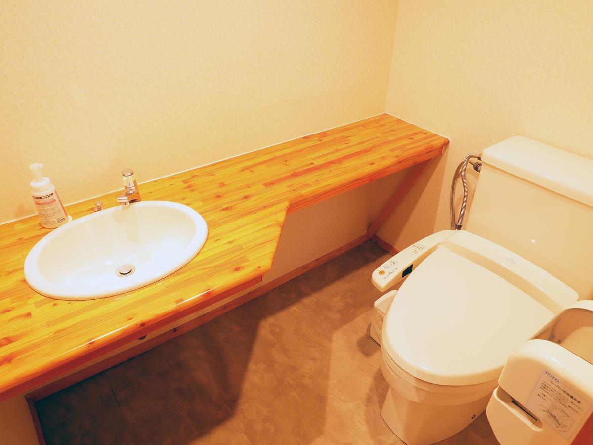 Log Hotel Larch Lake Kanayama Minamifurano Δωμάτιο φωτογραφία