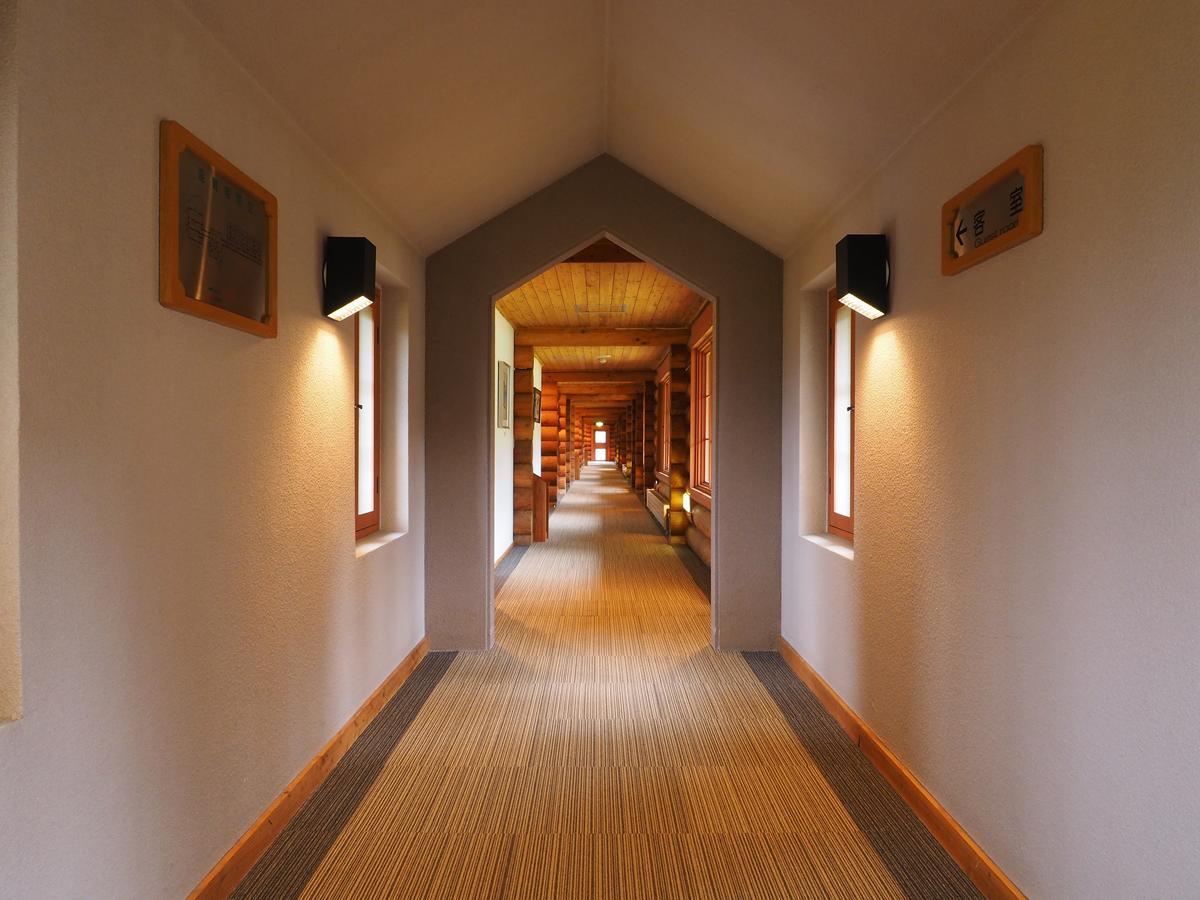 Log Hotel Larch Lake Kanayama Minamifurano Εξωτερικό φωτογραφία